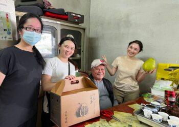 圖說：富華創新(3056)今年中秋企業贈禮與雲林斗六小農合作，選用ESG文旦，展現企業追求