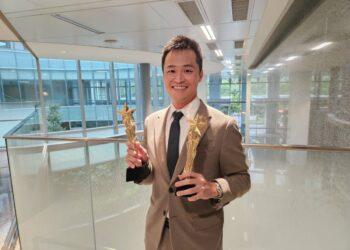 圖說：偉喬生醫執行長鄭又瑋奪「2023環球生技臺灣CEO獎」亞軍及最佳潛力獎。（資料來源：偉喬生醫）