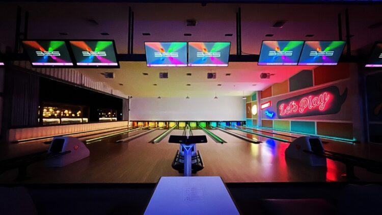 大魯閣新竹巨城館引進國外Hyper Bowling保齡球系統