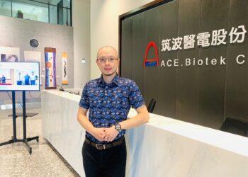 LINE_ALBUM_工作照4_231019_1