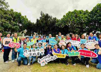 一場凝聚愛與歡樂的合影，也為此活動寫下美好時光 (1)