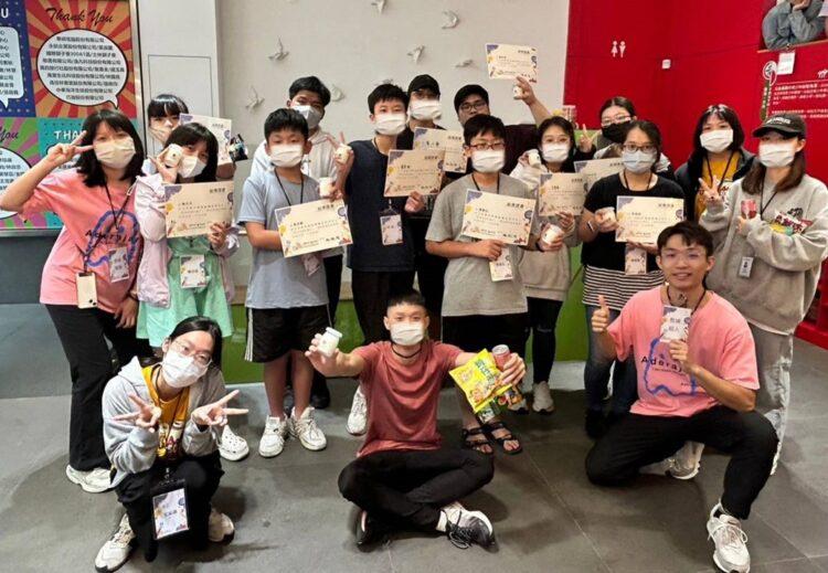 「點燃希望的蠟天」活動結束大合照