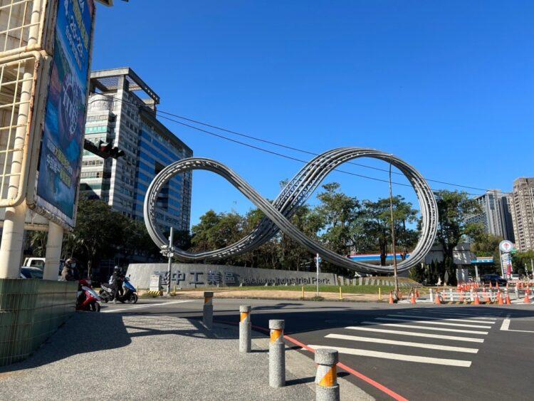 (昱均)市場觀察，不只中科生活圈房市大漲，台中工業區周遭生活圈漲幅也至少達3成。_0