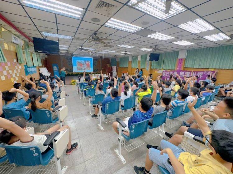 18eee70ece70c58563aefc237ddb2ddff70fa11_0