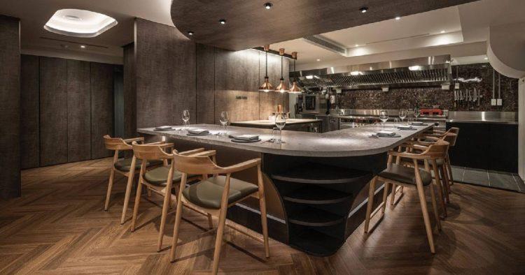 法式料理優雅、高級的特色引人嚮往細膩品嚐是必要的，每一道菜都是CHEF用心訴說的故事，用獨特的手法和調味傳達出充滿映像的畫面。