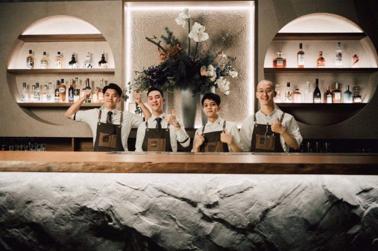 Bar often常酒的服務理念也非常注重細節,從預先觀察客人的需要到關心客人的感受,每一個小動作都是對客人至上尊重的體現。