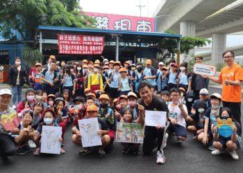 翁子國小師生匯集愛心，響應台灣世界展望會禮物型錄，送羊到非洲2