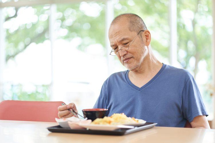 老人家不吃飯？找出原因、補對關鍵　不怕老人營養不良