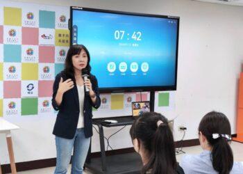 桃園市青年事務局侯佳齡局長表達對於青年創業的支持