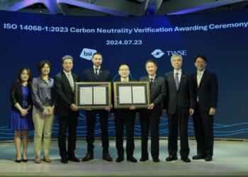 圖1_BSI頒發臺灣證交所ISO 14068-1碳中和證書