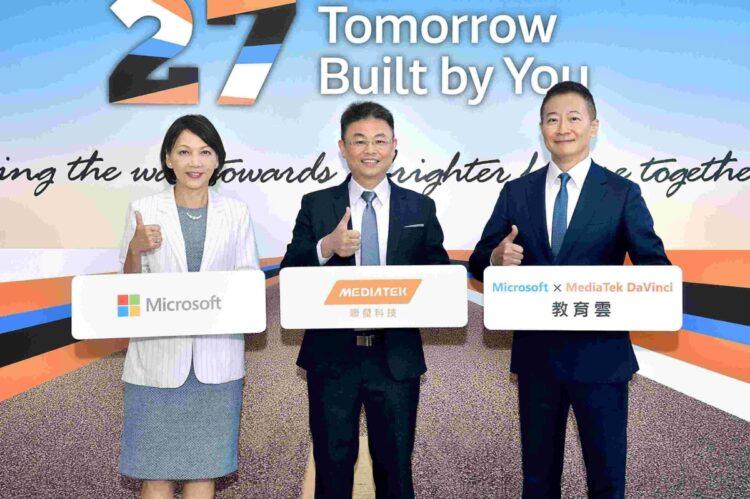 【新聞圖片一】台灣微軟與晶片設計大廠聯發科技宣布在 AI 教育雲上的首個合作「Microsoft x MediaTek DaVinci 教育雲」計畫,旨在促進台灣學術領域的 AI 研發與應用、協助培育 AI 人才。由左至右為台灣微軟首席營運長陳慧蓉、聯發科技人工智慧暨數據工程處協理葉家順、台灣微軟公共業務事業群總經理陳守正。