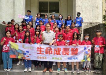 國小梯次開訓開心合照