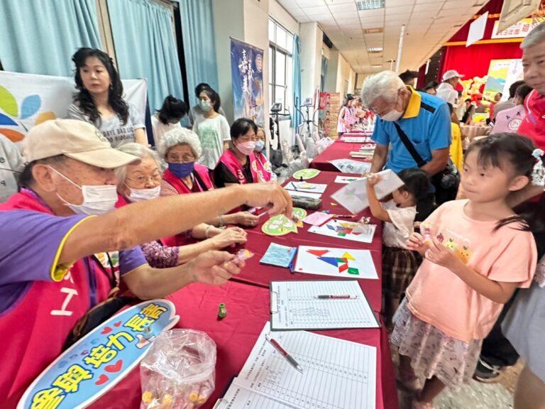 240823 長青園銀髮志工展現青春活力，祖父母節活動增添溫馨色彩-2