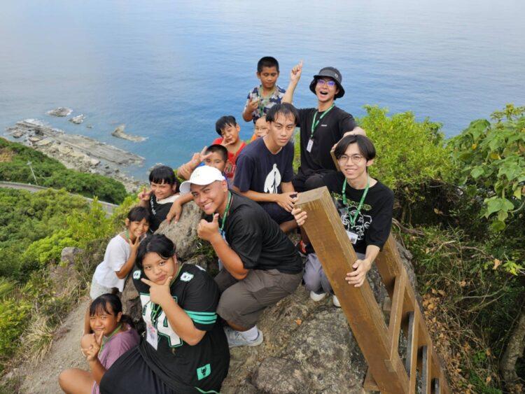 成功登上勇氣時候的合影