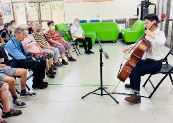 LINE_ALBUM_1130730_240802_5 (Copy)