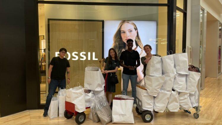 工商圖一、凱莉與粉絲的親密互動,成就品牌忠誠度,而團隊的全力支持,是Kellyusgo能持續創新佳績的重要基石。就醬播提供