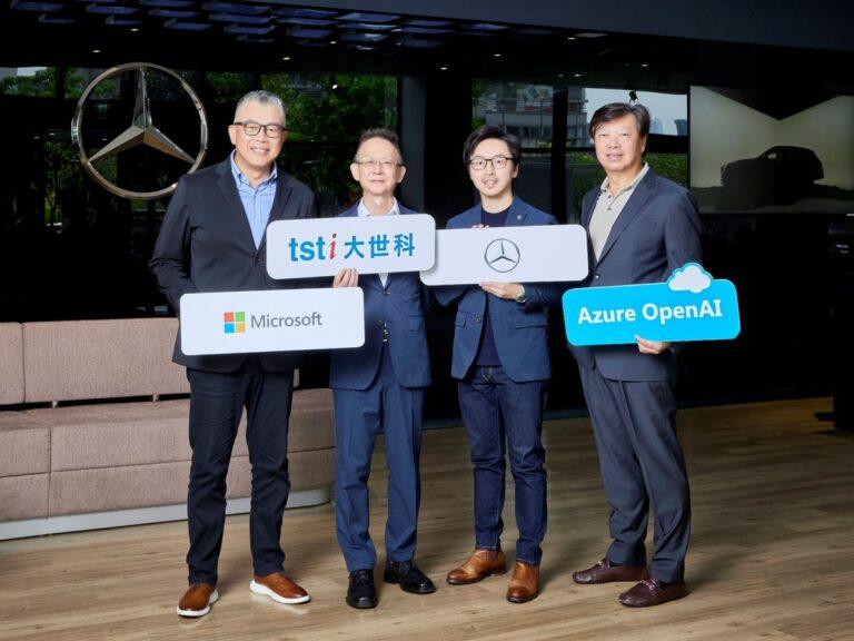 【新聞圖片一】 大同世界科技攜手台灣微軟導入 Azure OpenAI 服務和語音辨識系統，開發出「ibo.ai 全方位企業智慧對話機器人」，並應用於台灣賓士「Mercedes-Benz Pass 賓士暢行」APP，助力智慧客服系統轉型。圖片由左至右依序為台灣微軟全球合作夥伴解決方案事業群總經理陳仲儒、大世科總經理黃文宏、台灣賓士顧客體驗協理莊成瀚、台灣微軟商務事業群總經理李光耀。