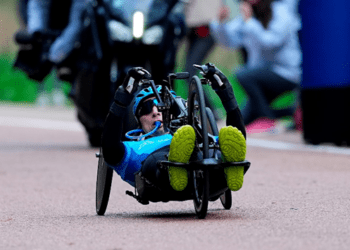 圖說：達梭系統員工於身障自由車賽事締造金氏世界紀錄™ 標誌著包容性移動全新里程 (003)