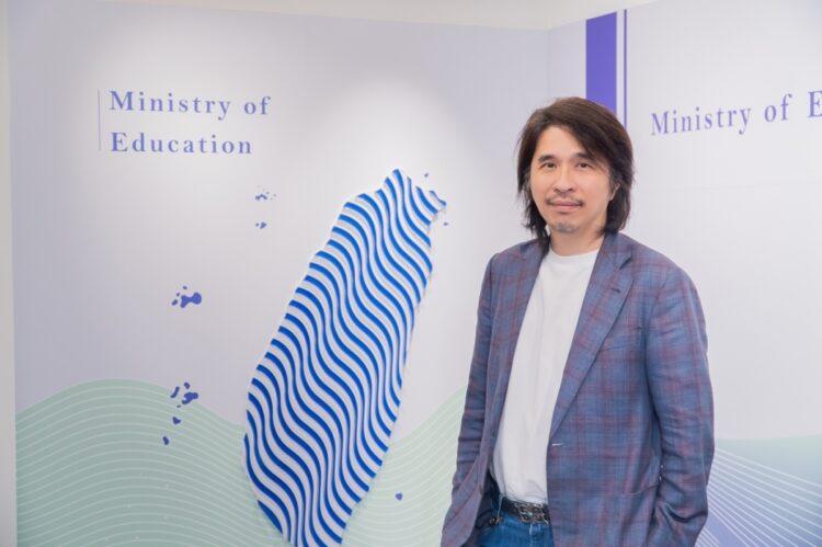 圖說：教育部次長葉丙成不停地替臺灣未來教育尋找新方向，只因自己是被臺灣栽培的孩子。（資料來源：人物誌）