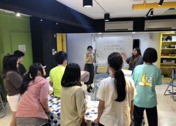 認真為青藝術展準備