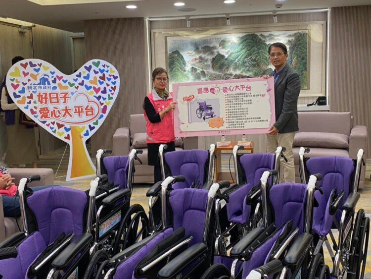 LINE_ALBUM_113輪椅捐贈活動_241204_187