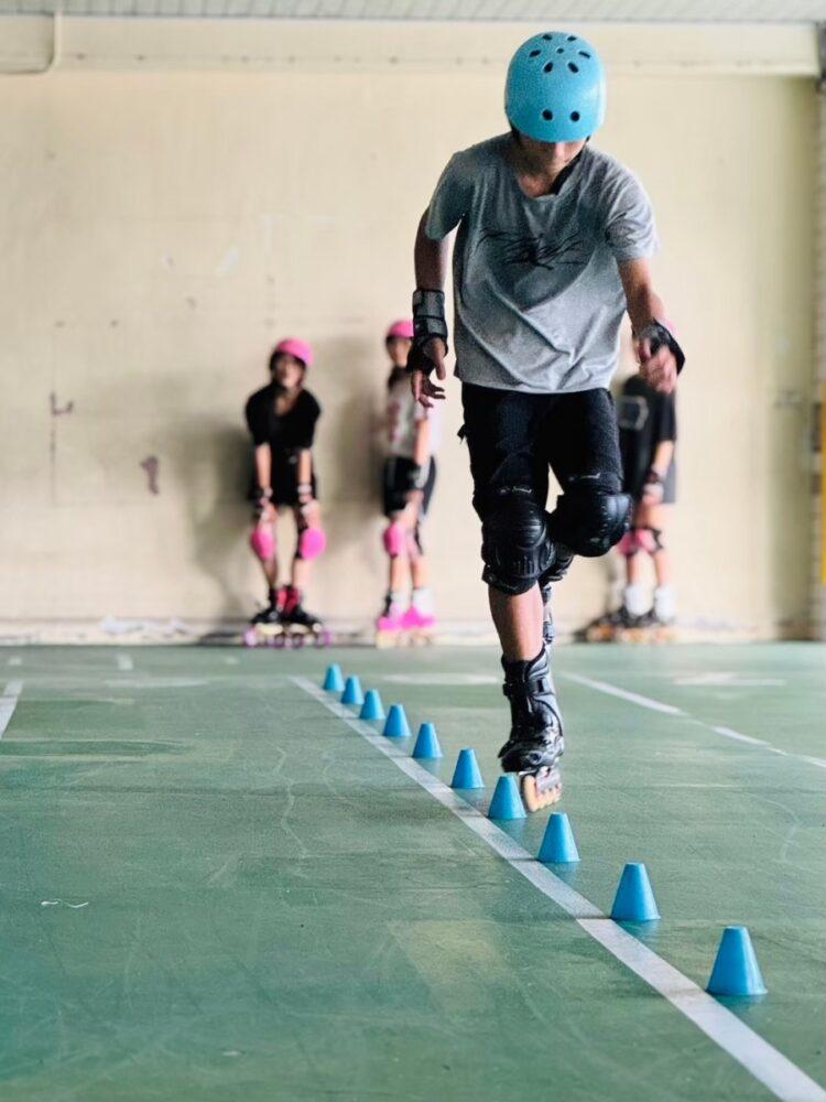 才藝隊直排輪成員練習照