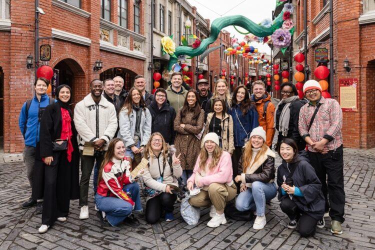 圖說:總粉絲人數超過250萬的倫敦網紅團,在飛亞旅行社「MyTaiwanTour」精心客製化遊程中,深度感受台灣文化魅力。(credit by photoammon)