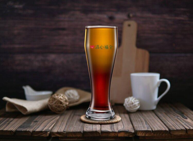 圖說：被網友稱為「咳嗽神飲」的綠+紅混搭喝法，在清心福全能輕鬆購入，不用擔心怎麼跟店員解說，超級方便。（資料來源：清心福全）