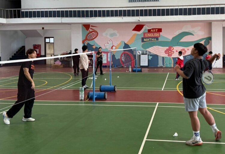 成員練習長球發力技巧2