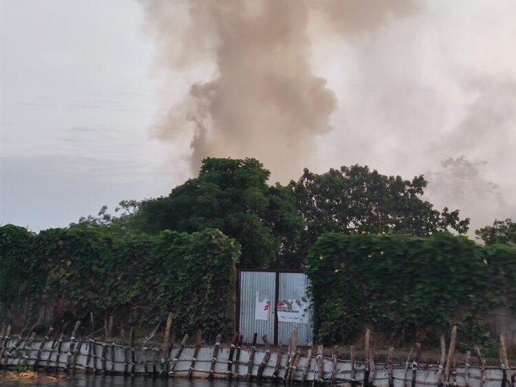 附件二:【新聞照片】無國界醫生位於南蘇丹忠來州舊芬加克醫院在5月3日清晨4時30分遭到兩架武裝直升機投擲炸彈。照片拍攝於2025年5月3日。©MSF。