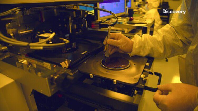 【新聞圖片1】《台灣無比精采:AI科技島》節目圍繞半導體產業及AI應用 探索台灣產業的技術實力