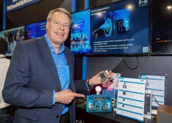 降檔Synaptics業務與市場開發副總裁Martyn Humphries (1)