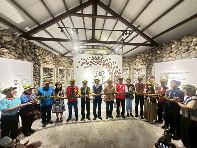 〈洄・移磊〉義守原專班為美園社區移居史留下見證