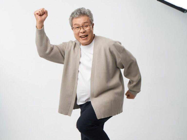 達特仕楊烈代言