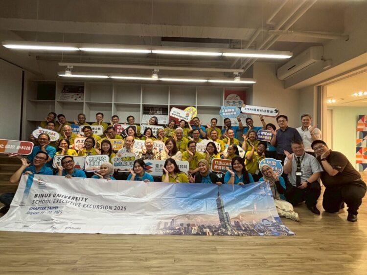 LINE_ALBUM_20250820 印尼BINUS教育參訪團_250820_114