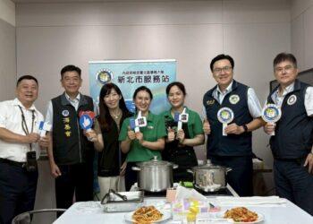 嬋娟蔬食共同合影