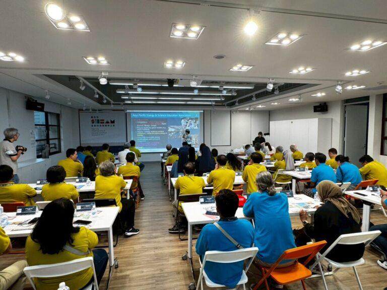 LINE_ALBUM_20250820 印尼BINUS教育參訪團_250820_47