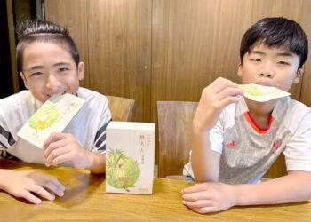 芳茲打造青春期專屬配方的轉大人滴雞精,為少男少女補給關鍵成長能量。(圖/芳茲生技 提供)