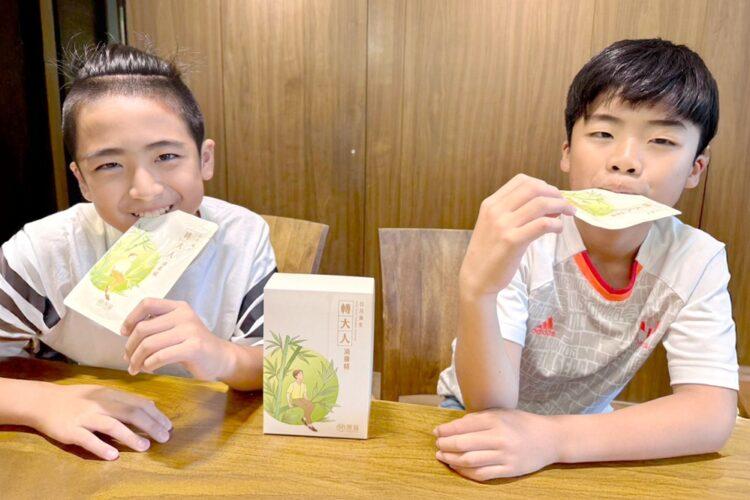 芳茲打造青春期專屬配方的轉大人滴雞精，為少男少女補給關鍵成長能量。(圖／芳茲生技 提供)