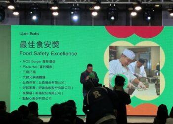 5B265026-5F49-4858-B617-38AD9A27886D