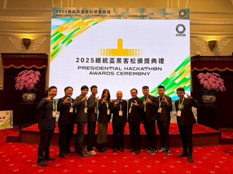 67559358-32FE-4900-AB40-0AC0E56BD2EC