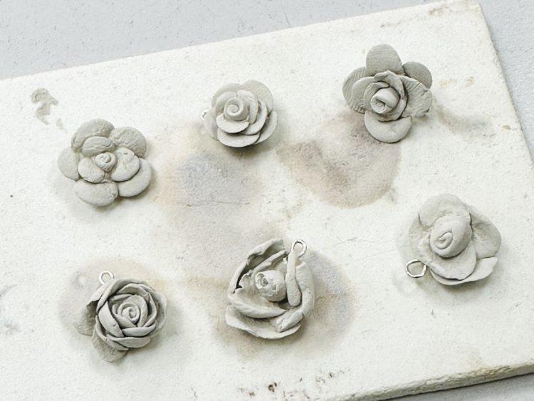 handmade-silver-clay-flower-necklace-mothers-day